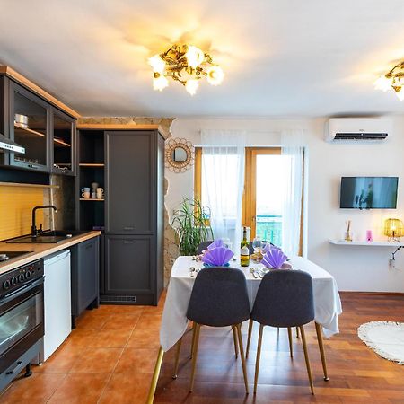 Olive Garden House In Zrnovnica With A View & Bbq Villa Eksteriør bilde